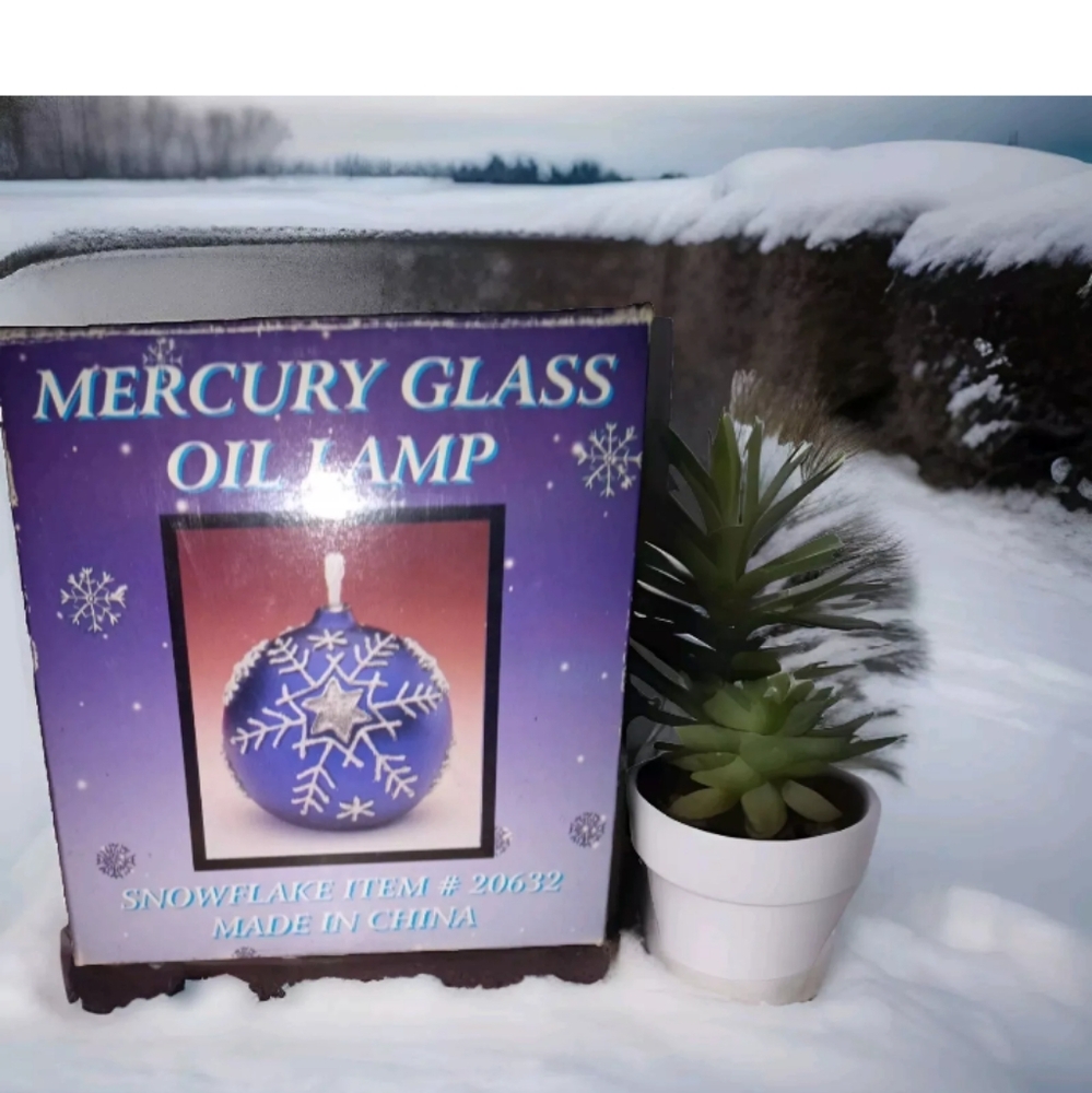 Vntg Mercury Glass Blue Snowflake Glass Oil Lamp Collectible in Box Item #20632